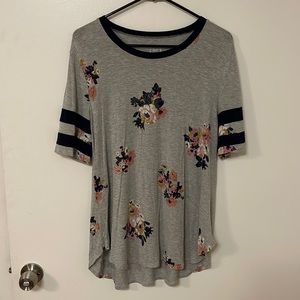 Maurice’s 24/7 Large floral shirt